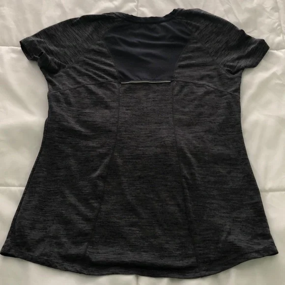 Danskin Now heathered grey workout tee shirt top lightweight - Picture 3 of 3